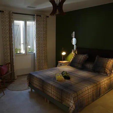 Bed & Breakfast Maison Sol En Ciel Aigues-Mortes