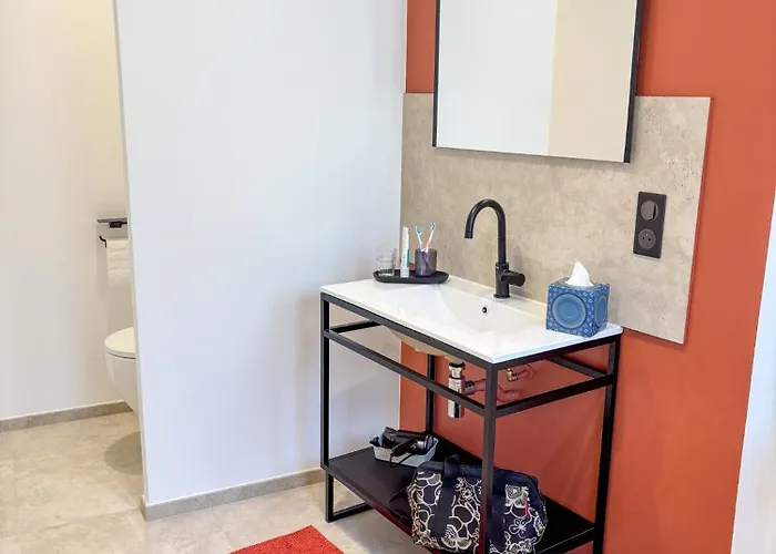 Maison Sol En Ciel Petit Dejeuner Et Parking Inclus 3*